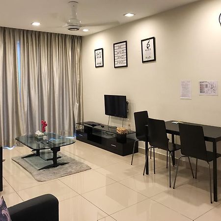 Pacific Place Apartment Ara Damansara Petaling Jaya Bagian luar foto